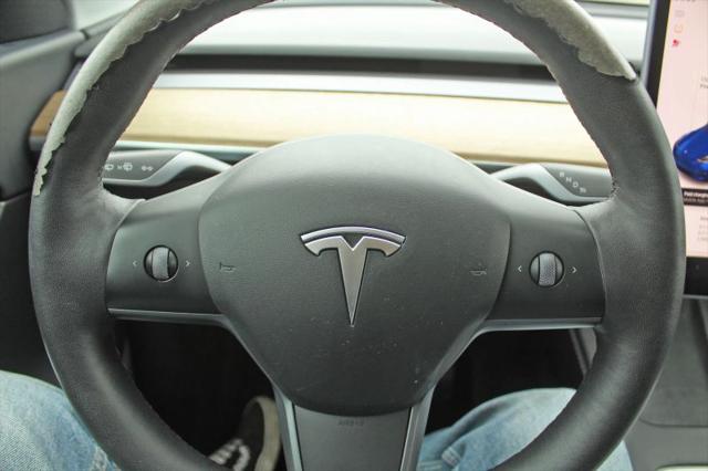 2022 Tesla Model Y Long Range Dual Motor All-Wheel Drive
