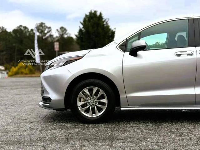 2024 Toyota Sienna LE