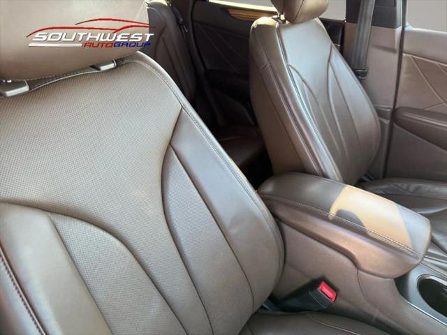 2015 Lincoln MKC Base