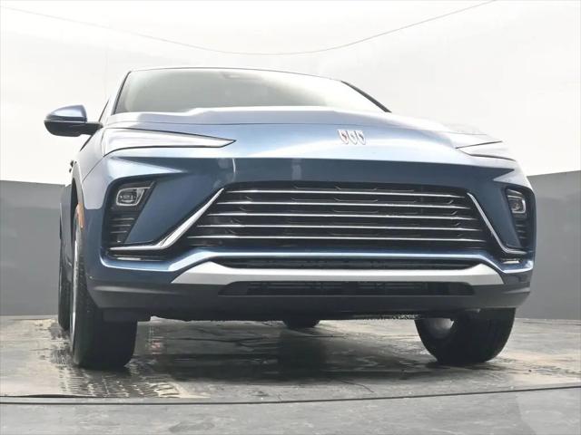 2026 Buick NV Preferred FWD