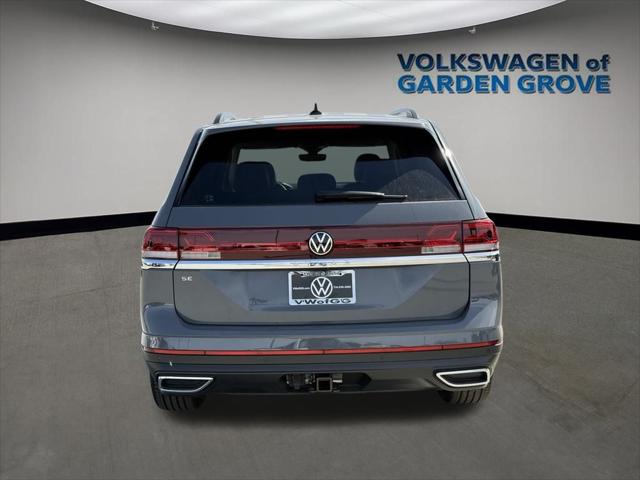 2026 Volkswagen Atlas SE with Technology