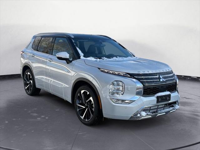 2025 Mitsubishi Outlander PHEV SEL S-AWC