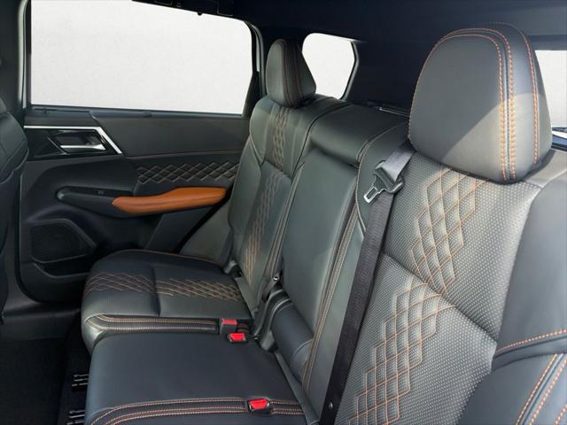 2025 Mitsubishi Outlander PHEV SEL S-AWC