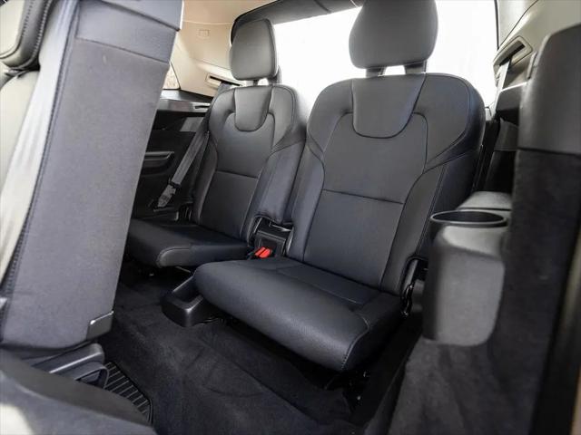 2024 Volvo XC90 B6 Plus Bright Theme 7-Seater
