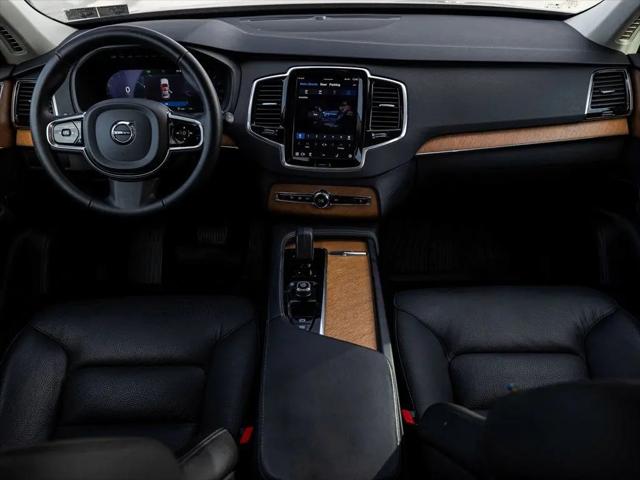 2024 Volvo XC90 B6 Plus Bright Theme 7-Seater