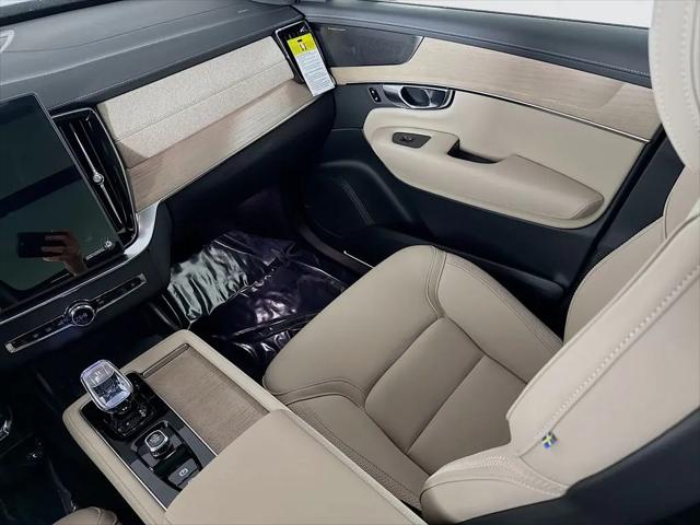 2026 Volvo XC90 Plus, B6 AWD Gas (mild hybrid), Gasoline, Bright, 7 Seats