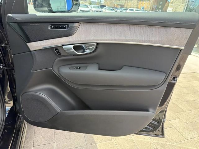 2026 Volvo XC90 Ultra, B6 AWD Gas (mild hybrid), Gasoline, Bright, 7 Seats