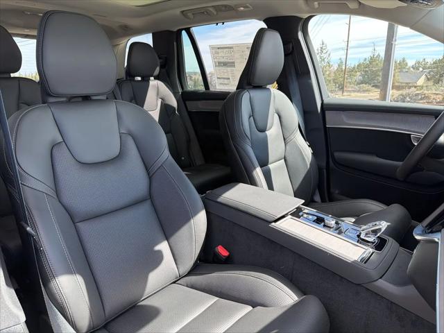 2026 Volvo XC90 Ultra, B6 AWD Gas (mild hybrid), Gasoline, Bright, 7 Seats