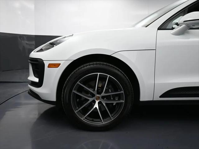 2025 Porsche Macan Macan