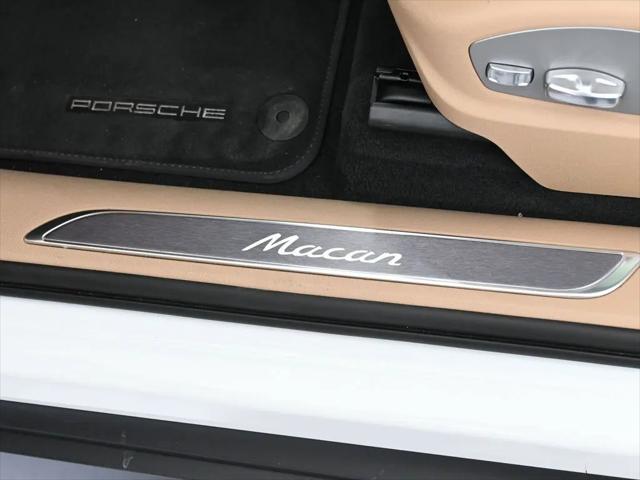 2025 Porsche Macan Macan