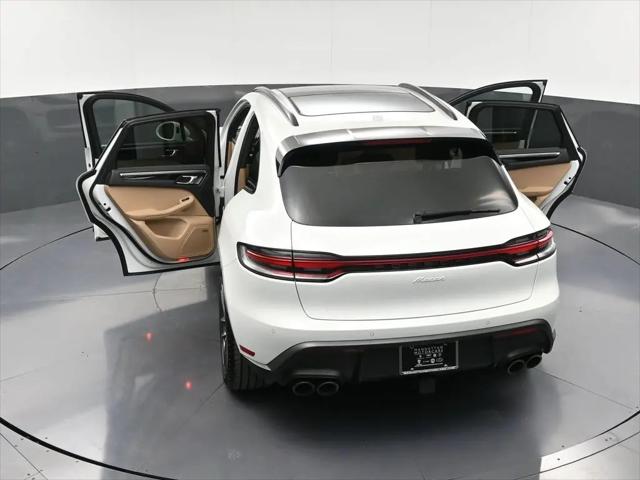 2025 Porsche Macan Macan