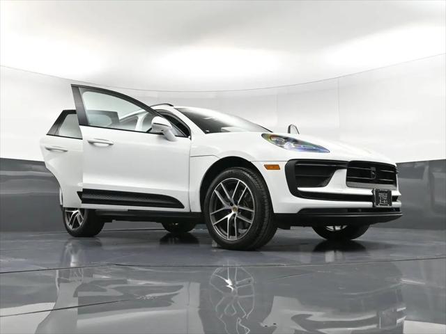 2025 Porsche Macan Macan