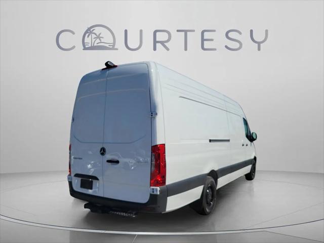 2026 Mercedes-Benz Sprinter 2500 High Roof 4-Cyl Diesel