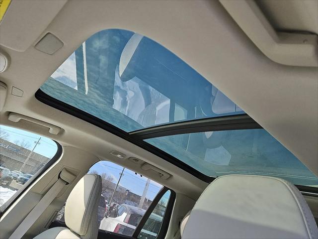 2026 Volvo XC90 Ultra Dark Theme, B6 AWD Gas (mild hybrid), Gasoline, 7 Seats