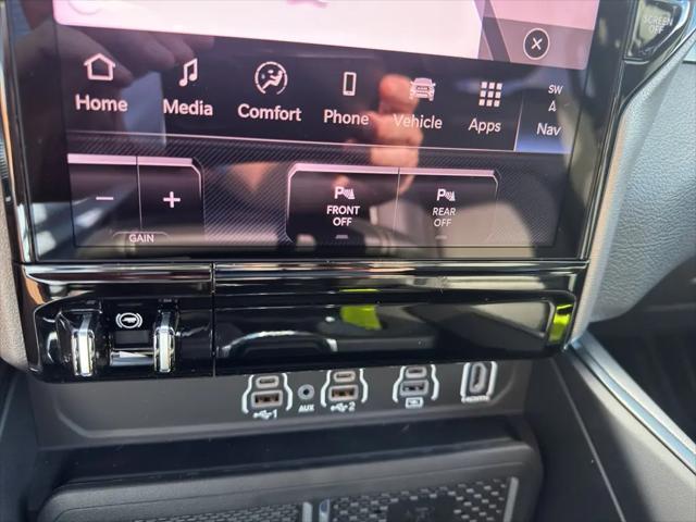 2026 Ram 1500 Laramie Crew Cab 4x4 5'7" Box