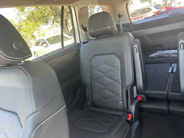 2026 Volkswagen Atlas SE with Technology