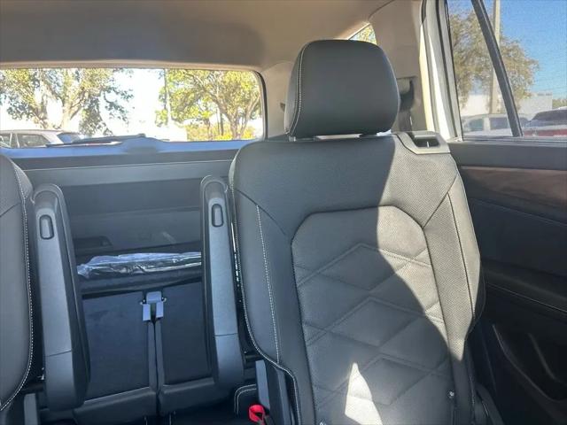 2026 Volkswagen Atlas SE with Technology