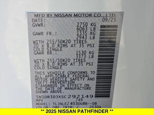 2025 Nissan Pathfinder Platinum 4WD