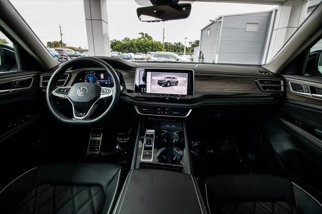2026 Volkswagen Atlas SEL Premium R-Line