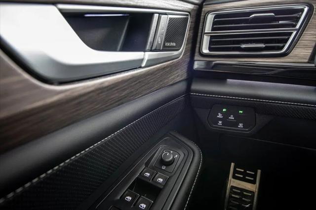 2026 Volkswagen Atlas SEL Premium R-Line