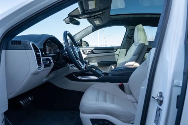 2023 Porsche Cayenne Turbo