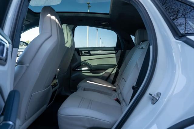 2023 Porsche Cayenne Turbo
