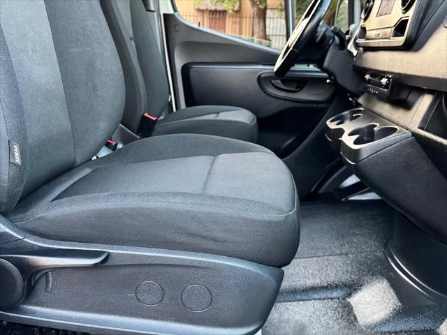 2022 Mercedes-Benz Sprinter 1500 Standard Roof I4