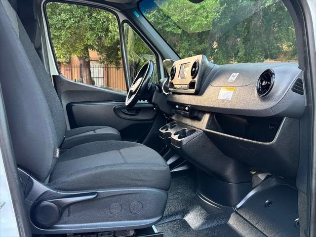 2022 Mercedes-Benz Sprinter 1500 Standard Roof I4