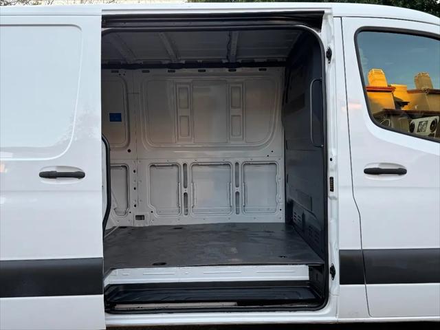 2022 Mercedes-Benz Sprinter 1500 Standard Roof I4