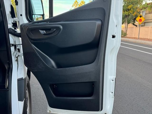 2022 Mercedes-Benz Sprinter 1500 Standard Roof I4