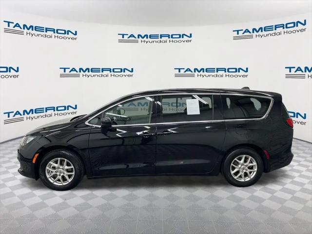 2024 Chrysler Voyager LX