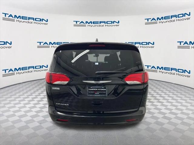 2024 Chrysler Voyager LX