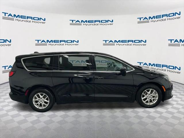 2024 Chrysler Voyager LX