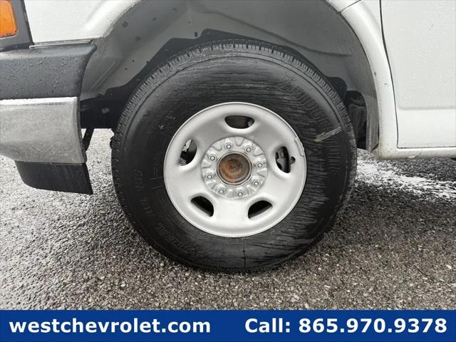 2025 Chevrolet Express Cutaway Work Van