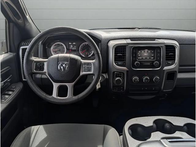 2024 Ram 1500 Classic Warlock Crew Cab 4x4 5'7" Box