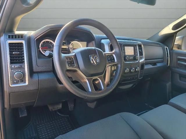 2024 Ram 1500 Classic Warlock Crew Cab 4x2 5'7" Box