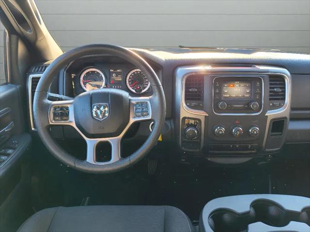 2024 Ram 1500 Classic Warlock Crew Cab 4x2 5'7" Box
