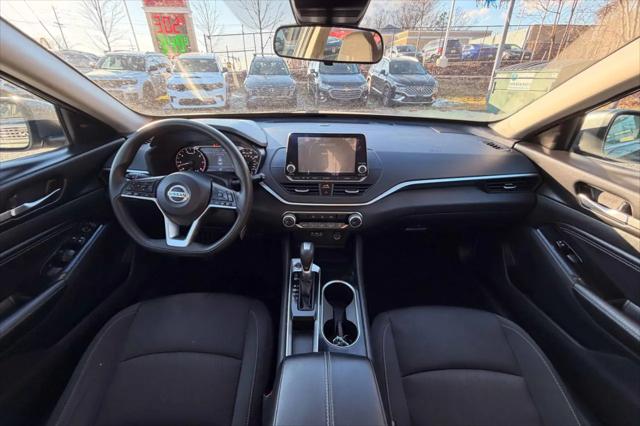 2021 Nissan Altima SV FWD
