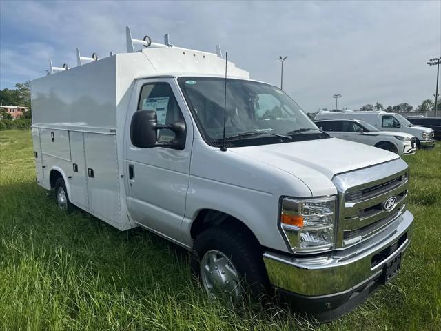 2026 Ford E-350 Cutaway E-Series Cutaway