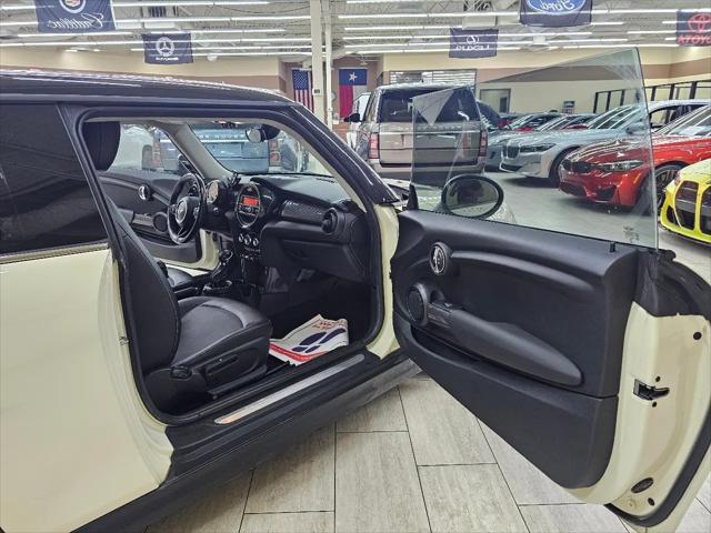 2016 MINI Hardtop Cooper