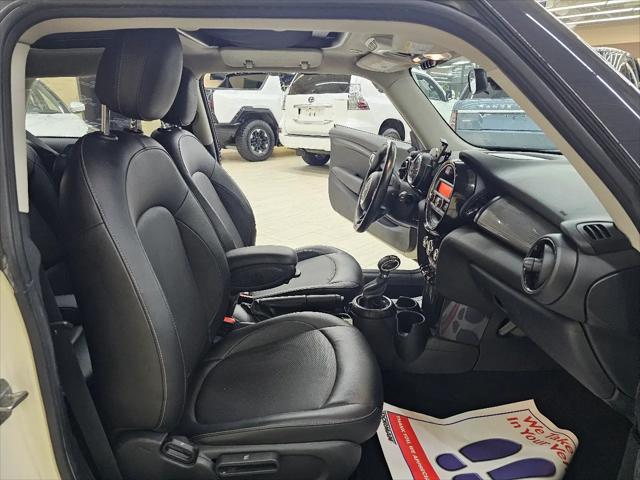 2016 MINI Hardtop Cooper