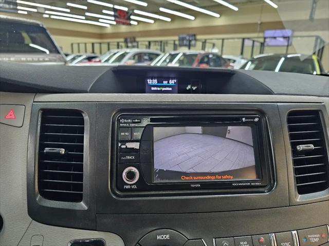 2013 Toyota Sienna XLE V6 8 Passenger