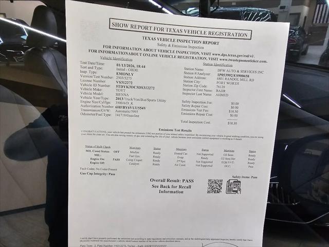 2013 Toyota Sienna XLE V6 8 Passenger