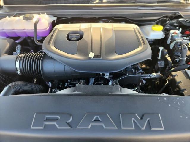 2026 Ram 1500 Lone Star Crew Cab 4x4 5'7" Box