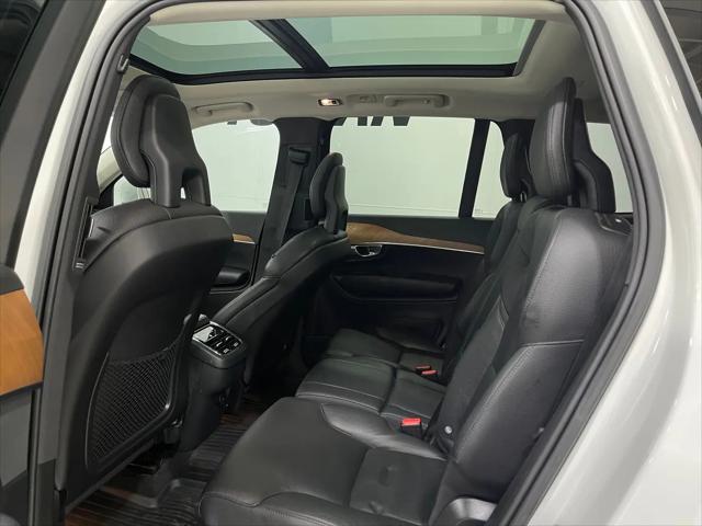 2021 Volvo XC90 T6 Momentum 7 Passenger