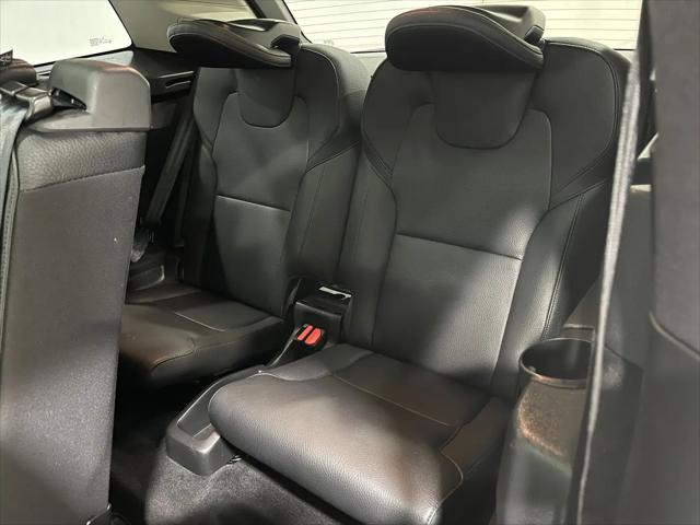 2021 Volvo XC90 T6 Momentum 7 Passenger