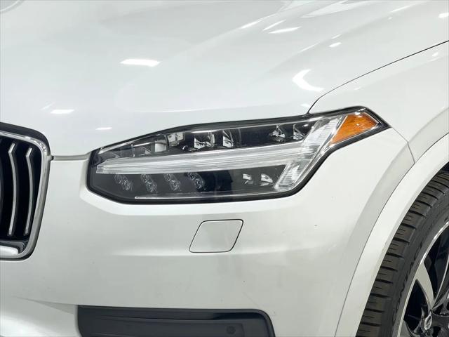 2021 Volvo XC90 T6 Momentum 7 Passenger
