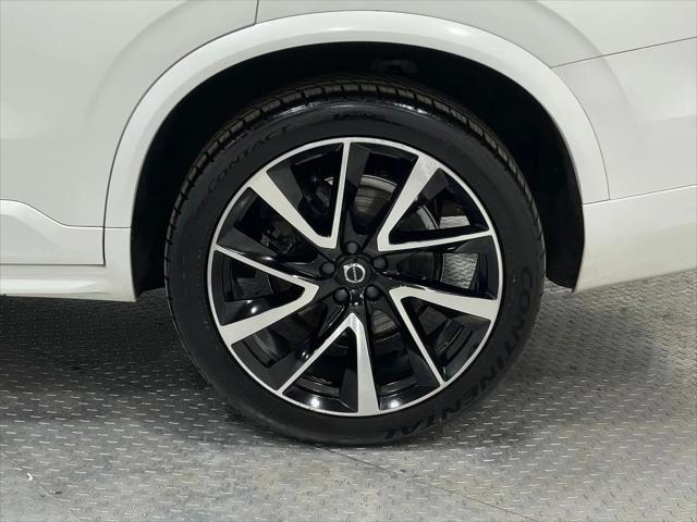 2021 Volvo XC90 T6 Momentum 7 Passenger