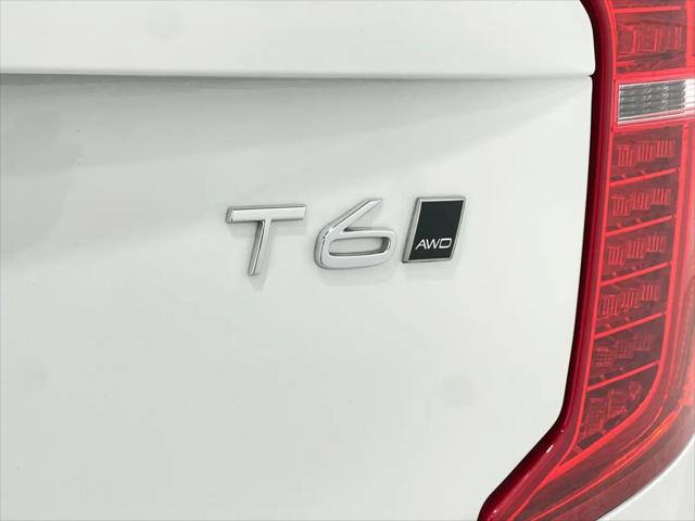 2021 Volvo XC90 T6 Momentum 7 Passenger