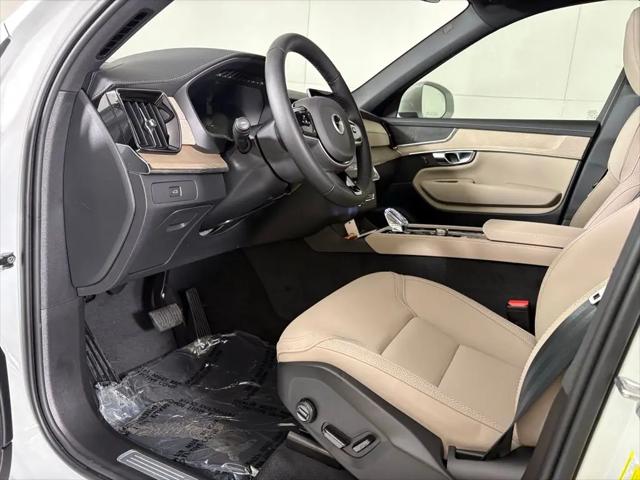 2026 Volvo XC90 Core, B6 AWD Gas (mild hybrid), Gasoline, Bright, 7 Seats